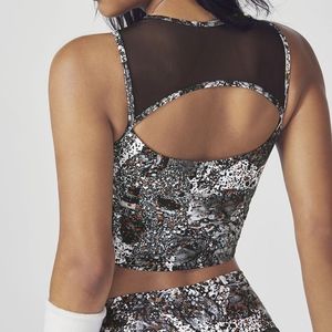 New Fabletics Everly Granite Black Sports Bra